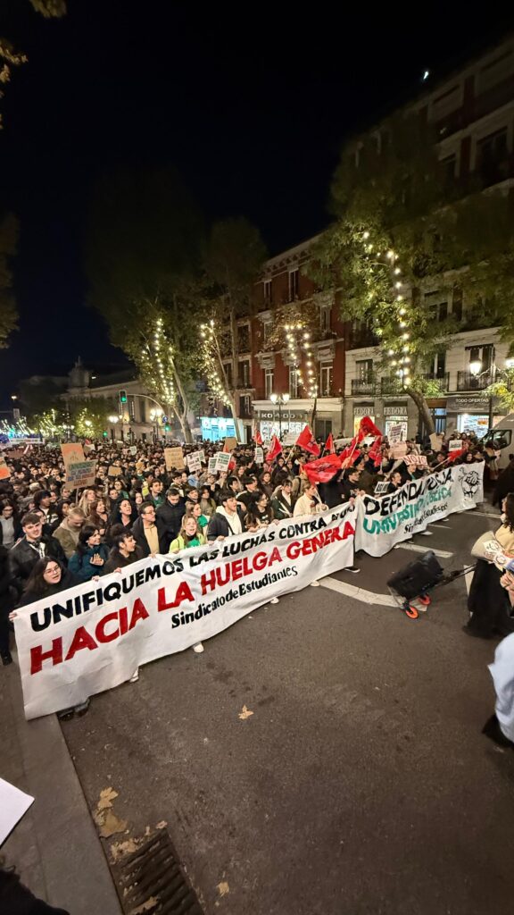 Por una universidad 100% Pública. Los días 26 y 27 hemos sido testigos de una jornada de lucha por la educación en Madrid histórica.