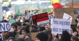 La supuesta “modernización” de la Formación Profesional (FP) está demostrando no ser nada más que una nueva ruta hacia la precariedad.